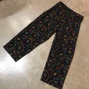 Cold water Creek Embroidered Capris sz 6 #UG7